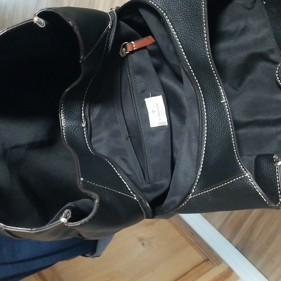 St. John's Bay Faux Leather Shoulder Bag - Picture 4 of 4